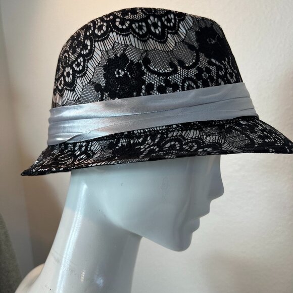 NWOT Modern Stylish Black Laced and Silver Classic Preppy Fedora Polyester - Picture 3 of 16